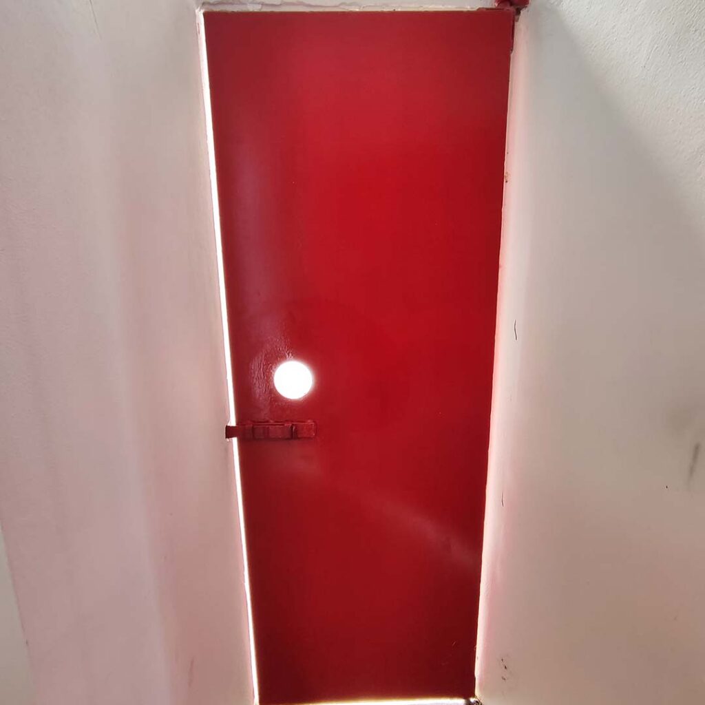 Montaje de techos de panel Sanvis en obra